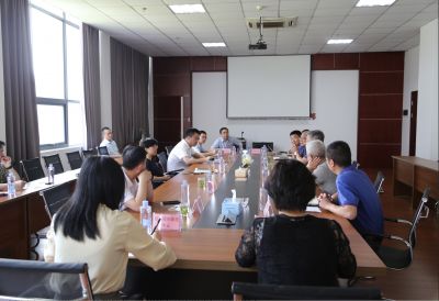 新昌縣委書記黃旭榮一行蒞臨國邦醫(yī)藥調(diào)研商務(wù)穩(wěn)進提質(zhì)工作