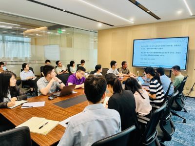 心有所畏，方能言有所戒、行有所止——國邦醫(yī)藥組織第二期“法隨我行”系列宣講活動